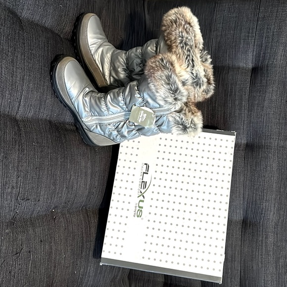 Spring Step Flexus Waterproof Boots Silver Women’s Size 8 1/2 - Picture 1 of 5